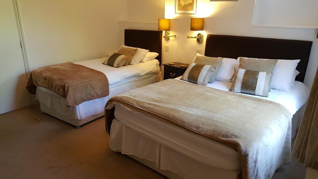 Colebrook Guest House Farnborough  Exteriör bild